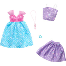 Barbie Fashions Clothing Set 2 tenues pour la poupe de mode incluent la robe et la jupe sur le thme des sirnes et 2 accessoires