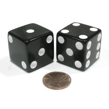 Koplow Games S?t med 2 stk D6 25mm store uigennemsigtige jumboterninger - sorte med hvide prikker