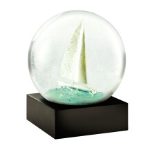 CoolSnowGlobes Segelboot Coole Schneekugel