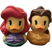 Speel gewoon badeendjes - Disney's Duckalooz Ariel en Belle 2,5"" badkuipspeelgoed voor kinderen