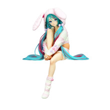 Furyu Corporation-Hatsune Miku Noodle Stopper Figura-Cappuccio auricolare da raggio Pajama-