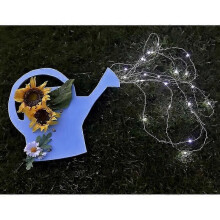 Led-kastelukannu valoilla, suihku Garden Art -valokoriste, puutarhan koristevalot, tölkkiruiskut