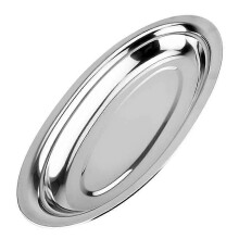Soikea levyn höyrytyspannu tarjoilualustalle ja höyrystimelle