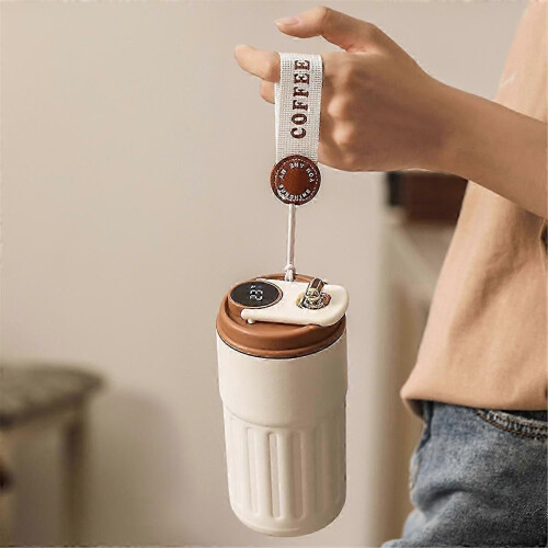 Thermos in acciaio inossidabile con display digitale della temperatura e design portatile 1
