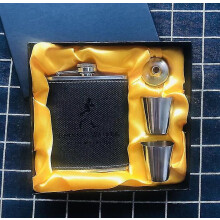 Ensemble de flasques à alcool en acier inoxydable Golden Black1