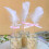 5 palitos para decorar tartas con plumas, color blanco. 2