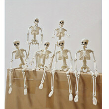 (6Pcs) 6-Piece Poseable Skeleton Crew - Life-Like 16-Inch Full-Body Plastic Bones With Movable Joints - Spooky Halloween Indoor/Outdoor Decorations For Party