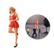 (Leopard scene, One size) Hand Painted 1:64 Figure Model Doll DIY Projects Tiny People Doll Figurines, S Scale - Red clothes scene