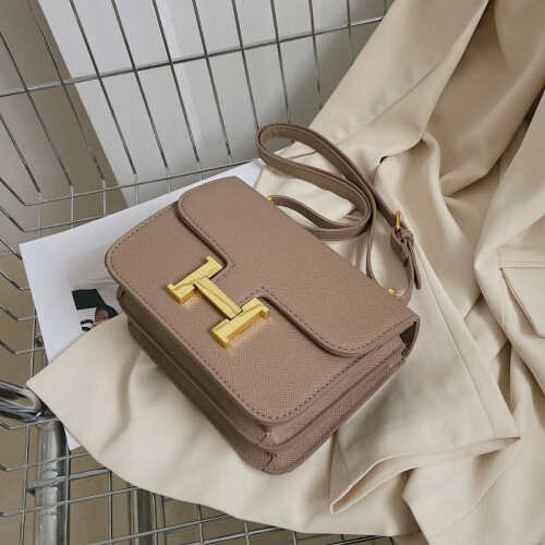 Mini H buckle chain tofu small square bag 1