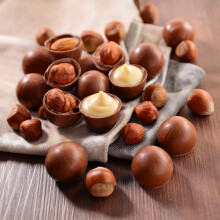 Pralines and Cream High Strength Professional Food Flavouring - 1 Litre Bottle - Buy 4 and Save 10% on all Flavours!