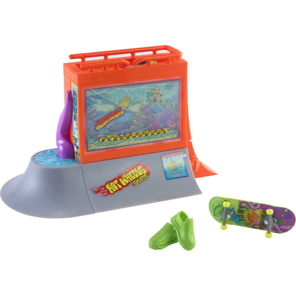 Hot Wheels Skate Aquarium Skatepark Playset With Tony Hawk Fingerboard And Pair Of Removable Skate Shoes