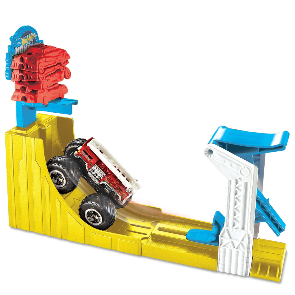 Photos - Toy Car Hot Wheels Monster Trucks Big Air Breakout Play Set with 5 Alarm 1:64 Scale Die-Cast Metal Body Monster Truck 4 Plastic Crus