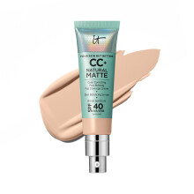 It Cosmetics CC+ Cream Natural Matte Foundation con SPF 40 - Fondazione di copertura completa che riduce la lucentezza e con la pelle oleosa - con ac