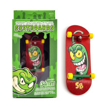 SPITBOARDS 34mm x 96mm Pro Gribebr?t ops?tning (komplet) | ?gte tr?d?k | Pro Trucks med l?sem?trikker og Pro-b?sninger | Polyurethan Pro hjul med