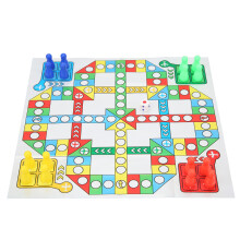Type1 Tragbares Kunststoff-Schachset 37 g Kinderparty