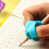 3 Stück Stift-Halter Korrektor Silikon-Haltungssupport für Schüler 9