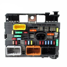 Peugeot 308 SW 1.6 HDi (2007-2014) BSM R05 Engine Fuse Box - Part Number 9675878480