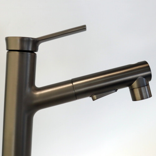 Premium Pull-Out Spray Basin Faucet - Flexible & Convenient Design with Top-Quality Materials