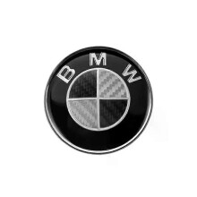 (Bak 82 mm 1 st - Kolsvart) 82 mm framhuvsemblem logotyp bagagerumsmärke rattklistermärke