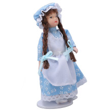 1:12 Keramik-Puppenfigur – 11,5 cm, blaue Kapuze und Zöpfe