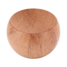 Kleiner runder Rosenholz-Diffusor für ätherische Öle.