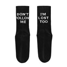 Schwarz/Weiß Baumwollsocken mit witzigen Buchstaben - Eine Größe