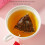 Té negro de rosa bolsa triangular roja 72g/2.54oz 4