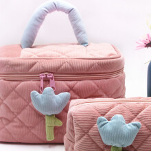 Tulip Corduroy Kosmetiktasche - Großes Fassungsvermögen, Pink