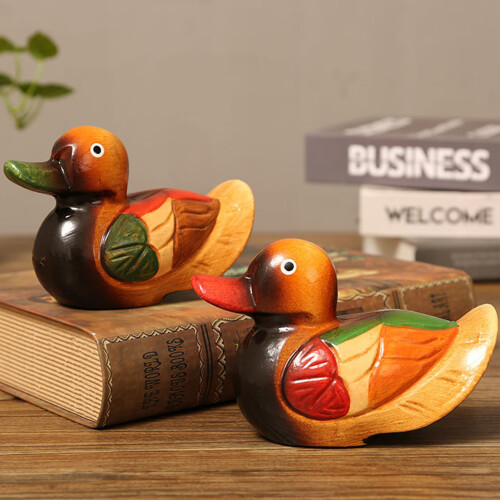 Mandarinente-Statue aus Eiche 15x6,5x10,5 cm handbemalt 2