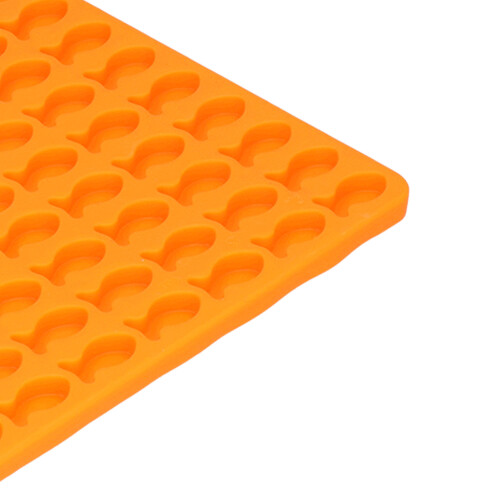 Stampo in silicone a forma di pesce 2,51,30,6 cm 112 fori 2