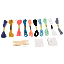 Ensemble de 30 cartes à tissage en tablette blanches avec navettes