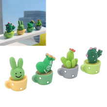 Set da 4 pezzi di mini cactus ornamentali in resina per decorazione da scrivania