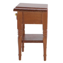 Table de chevet à l'échelle 1:12 en châtaignier, 6,5 x 5,5 x 4,2 cm