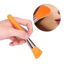 Set di pennelli per ombretti a setole morbide di colore arancione per principianti