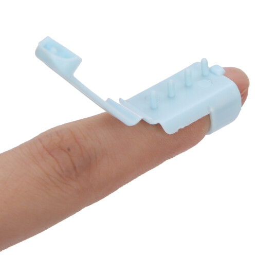4Pcs Knitting Thimble Tool Plastic Finger Guides Sweater Wool Yarn Sewing Accessories 2
