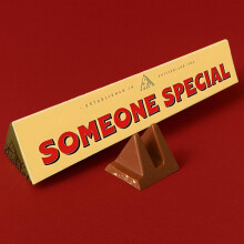 Personalised Toblerone Chocolate Bar 100g – “Someone Special” Edition – Swiss Milk Chocolate with Honey & Almond Nougat