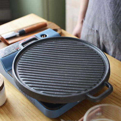Living And Home 32.5CM Pre-Seasoned Double-sided Round Cast Iron Grill Pan