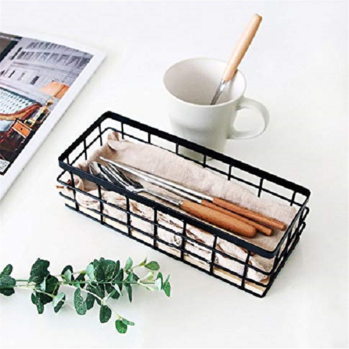 Small Metal Wire Storage Basket in Farmhouse Storage Organizer 2