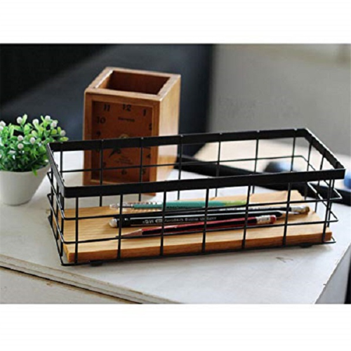 Small Metal Wire Storage Basket in Farmhouse Storage Organizer 1