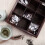 Caja de té de madera con 9 compartimentos para bolsitas de té - color vino tinto 4