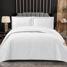 (White, Super King) 3 Piece Quilted Bedspread Bed Throw Luxury Hotel Quality Quilted Embossed Bedspread