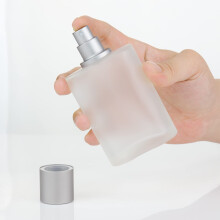 JJKMALL 100 ml 3,4 Unzen nachfllbare Spray-Parfmflaschen, groe Kosmetik-Feinnebel-Zerstuber, leerer, mattierter Klarglas-Behlter fr therische