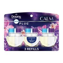 Febreze Plug In Odswiezacz powietrza Zwalczajacy nieprzyjemne zapachy Olejek zapachowy, wklad Puszysty, uspokajajacy zapach, 3 wklady