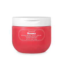 NATURE WELL Beamy Brightening Body Cream Leichte und schnell einziehende Formel zur Verbesserung von Ton und Textur, duftet nach schwarzer Johannisbe