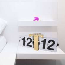 Automatic Flip Clock Mechanical Clock Battery Powered Retro Digital Flip Down Clock for Desktop Standing Wall Hanging 12H Gold Stand and Wh