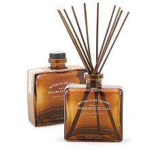 Archipelago Botanicals Botanico de Havana Diffuser Includes Fragrance Oil Decorative Wooden Cap and 10 Diffuser Reeds Perfect for Home D?cor (