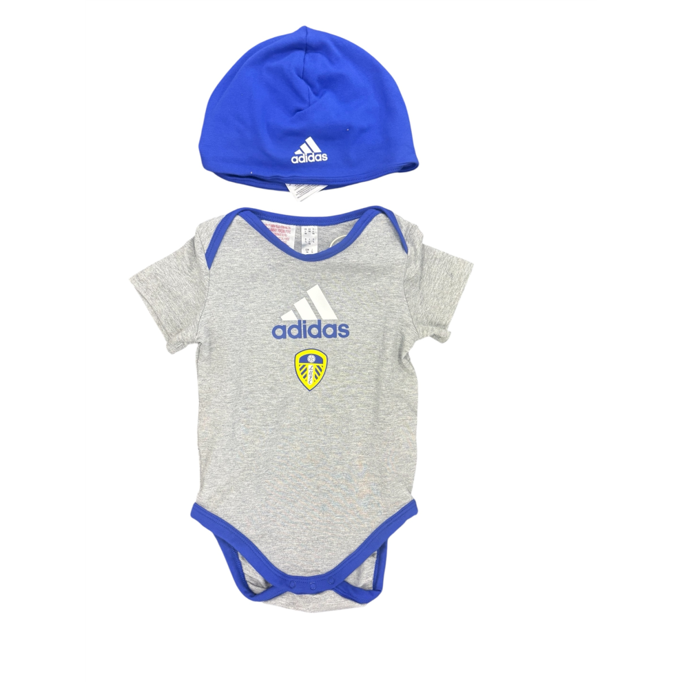 (6-9 Months) Leeds United adidas Baby Gift Set Sleepsuit Babygrow Football Romper