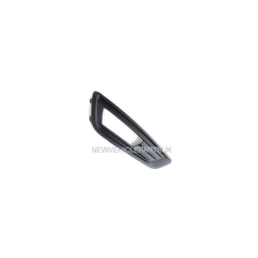 Front Bumper Fog Grille No Chrome Moulding O/S Right Ford Focus 2014- Brand New 7426860419920