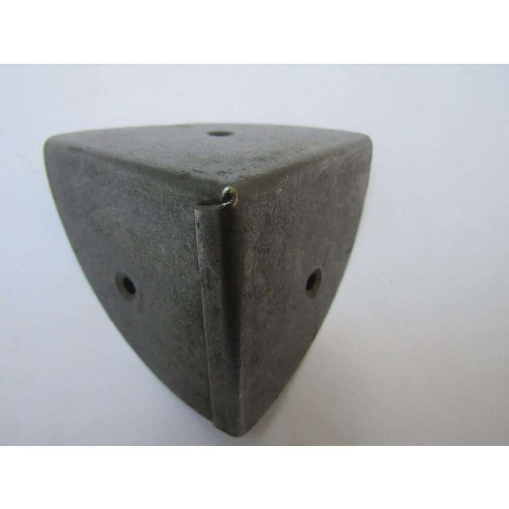 Pack Of 4 Large 70Mm Round Chest Corners Antique Iron. 5057067950965