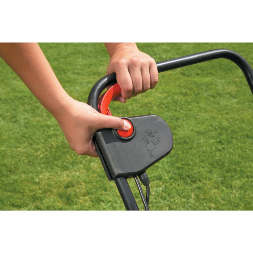 Black + Decker BLACK+DECKER Lawn Raker 600 W with Large Capacity Front Loading Grass Box and Heigh Adjustment System GD300-GB 1